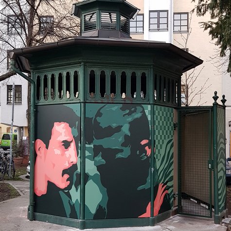 „The Pissoir“ am Holzplatz in München. © Michael Gmeiner & Lars von der Warth