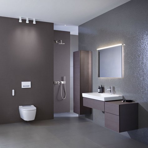 Dusch-WC Geberit AquaClean Sela in modernem Bad.