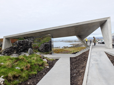 Das Bukkekjerka-Servicegebäude auf der Vesterålen-Insel Andøya.