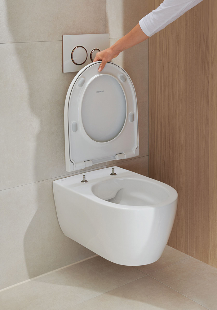  Abnehmbarer WC-Sitz der Geberit iCon Toilette.